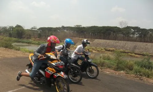 BALAP LIAR KABUPATEN SEMARANG : Warga Ungaran Keluhkan Trek-Trekan