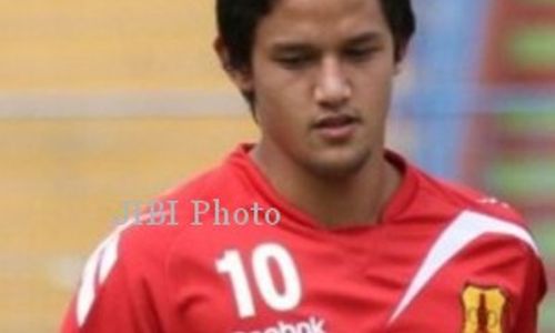 IRFAN BACHDIM HENGKANG: Uang Jadi Alasan Irfan Bachdim Pindah ke Thailand