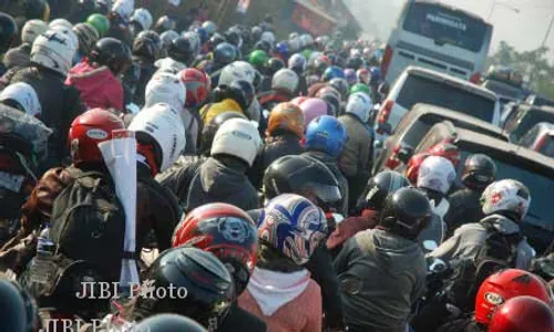 JAKARTA MACET: Kemenhub Tawarkan Dua Opsi