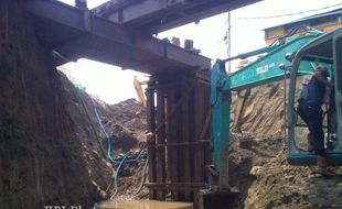 UNDERPASS MAKAMHAJI: Pelaksana Proyek Bantah Pengerjaan Molor