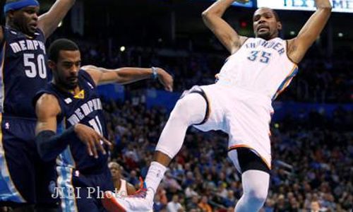 Tanpa Gay, Grizzlies Tak Berdaya