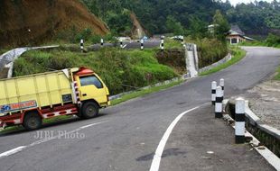 JALAN KARANGANYAR - MAGETAN : Akhir 2013, Jalan Tembus Ditarget Rampung