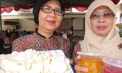   Kerupuk Susu, Camilan Kreasi Para Ibu...