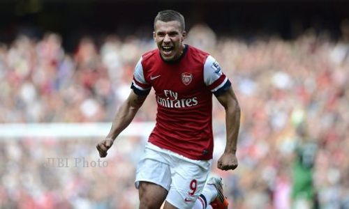 Podolski: Arsenal Tak Akan Ikuti Cara Chelsea