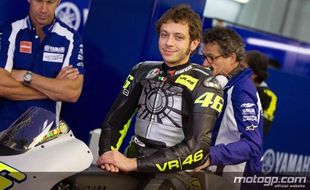 Rossi Pede Saingi Lorenzo dan Pedrosa