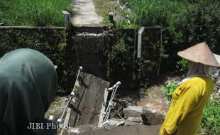 INFRASTRUKTUR: Rehab Jembatan Desa Karanganyar Butuh Rp300 Juta