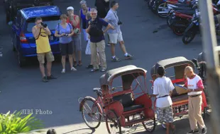 MEMOTRET TUKANG BECAK