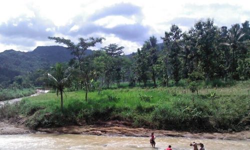 WADUK PIDEKSO WONOGIRI : Rumah Aspirasi Mulai Dibangun