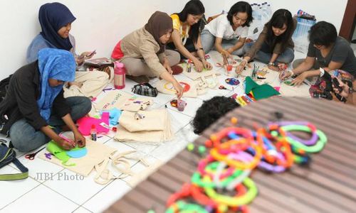 WORKSHOP PEMANFAATAN BARANG BEKAS