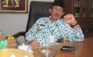 DUGAAN PENJUALAN ASET : Bupati akan Beri Sanksi PNS Terlibat Korupsi Aset Pasar Gondang