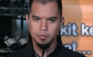 INDONESIAN IDOL 2014 : Dhani: Saya Mencintai Istri –Istri Saya, Nowela Dapat Julukan Goyang Ngambang