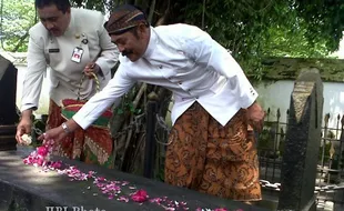 Joko Saputro Adi, Sang Penjaga Makam Pendiri Solo