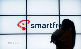 JARINGAN SMARTFREN TERGANGGU : Puluhan Pelanggan Datangi Kantor Smartfren Solo