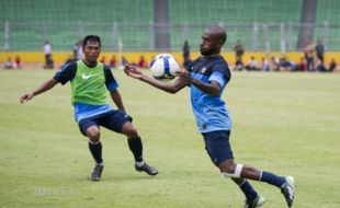 INDONESIA Vs ARAB SAUDI : Babak Pertama, Indonesia-Arab Sama Kuat 1-1