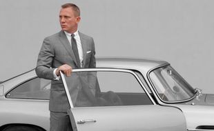 Ultah, "James Bond" Manjakan Diri dengan Aston Martin