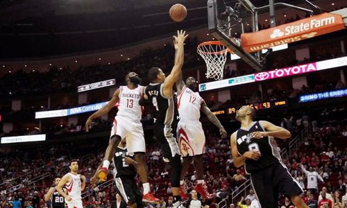 NBA: Jump Shot Telat Harden Menangkan Houston atas Spurs 96-95