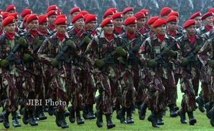 KECELAKAAN SEMARANG : Terjun Bebas di Perairan, Personel Kopassus Hilang