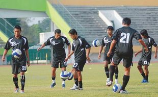 TIMNAS INDONESIA: Blanco Absen Latihan, RD Siap Gantikan?