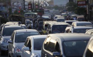 LEBARAN 2016 : Kemacetan Terurai, Jalur Nagrek Padat Merayap