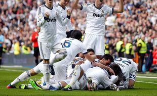 Los Blancos Makin PD Tantang MU