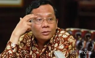 KOALISI PARTAI : Mahfud MD Bertemu ARB di Bali