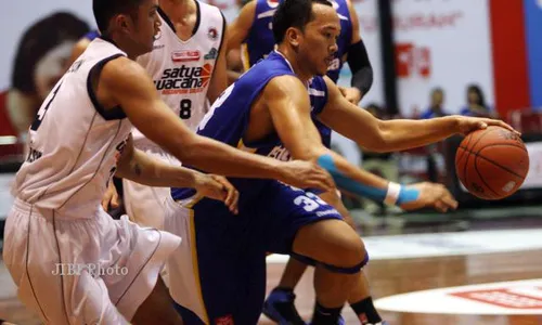 NBL INDONESIA: Telat Panas, SM Bekuk Satya Wacana