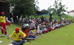 LOMBA PANAHAN