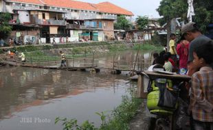 JEMBATAN RUSAK