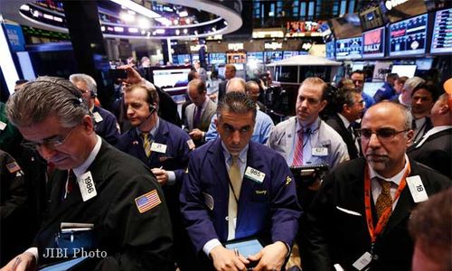 INDEKS SAHAM : Serangan Bom Boston dan Perlambatan Ekonomi China Lemahkan Wall Street