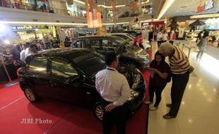 PAMERAN OTOMOTIF : Masyarakat Otomotif Surakarta Gelar Pameran Ke-9 di Solo Square