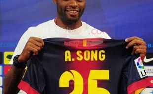 Jarang Dimainkan, Alex Song Pun Curhat 