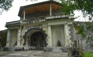 BENDA CAGAR BUDAYA : Benteng Vastenburg Jadi Arena Favorit, Pemerhati Sejarah Khawatirkan Konstruksi