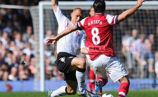 Fulham v Arsenal : 2 Kartu Merah Bawa Arsenal Naik ke Posisi Tiga 