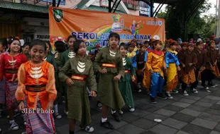   KAMPANYE SEKOLAH RAMAH ANAK