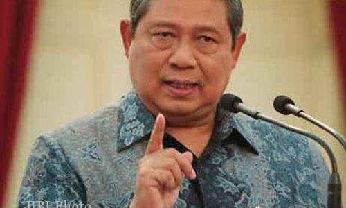 KASUS BANK CENTURY : SBY Tegaskan Keputusan Bailout Tak Dapat Diadili   