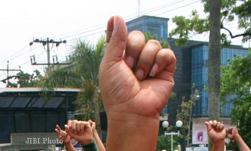 DEMO JAKARTA : Pengemudi Tuntut Pemerintah Tertibkan Angkutan Berbasis Aplikasi