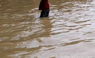 BENCANA WONOGIRI : Banjir dan Longsor Landa Kismantoro