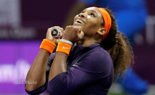 FAMILY CIRCLE CUP : Serena Menangi Perang Saudara