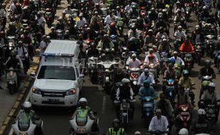 UJE MENINGGAL : Penyebab Kecelakaan Melaju Cepat di Jalan Menikung