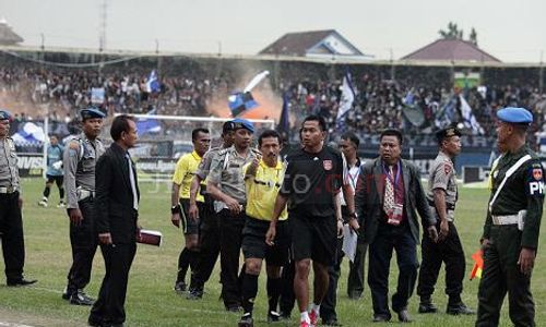 OFFICIAL PSMP MOJOKERTO PROTES PENALTI