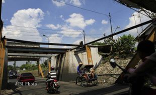 PORTAL VIADUCT GILINGAN