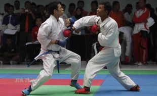 KEJUARAAN KARATE : Posisi Juara Umum Milik Solo Terancam