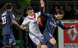 LIGA PRANCIS : Lyon Hentikan Rekor PSG, Suporternya Kena Serangan Jantung