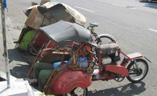 BECAK MOTOR : Pengemudi Bentor Sebut Bantu Kelancaran Lalin