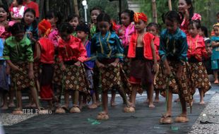 Komunitas Anak Bawang Solo Bikin Ensiklopedia Permainan Tradisional