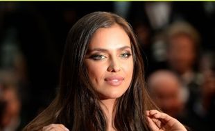 Irina Shayk Tampil Super Hot