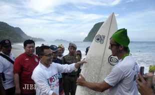 BANYUWANGI INTERNATIONAL SURFING