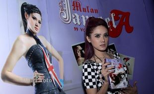 TRENDING TOPIC TWITTER : Nama Mulan Jameela Dicatut Promosi #HebohFotoBugilMulanJameela 