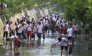 BERSIHKAN SAMPAH