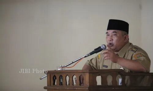 SARASEHAN GUBERNUR TANPA BUPATI : “Wardoyo Arogan!”